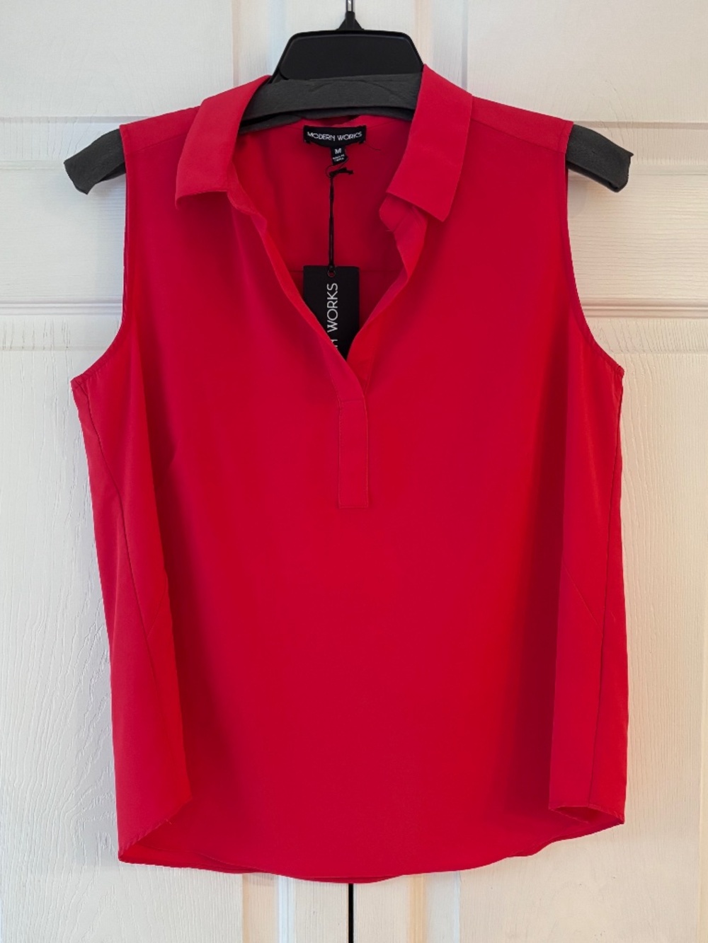 Modern Works NWT Red Sleeveless Blouse Size M